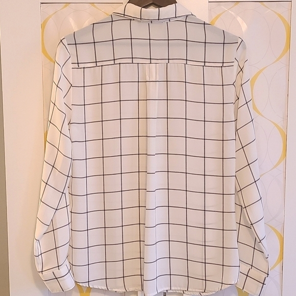 Banana Republic Button-up Blouse (sz L, ivory/blk) - Picture 5 of 5